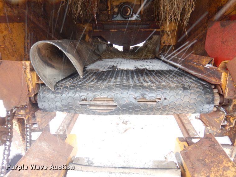 image for item IM9653 HayBuster Big Bite H-1100E  tub grinder