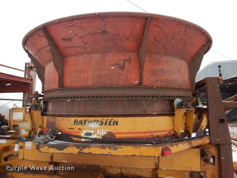 image for item IM9653 HayBuster Big Bite H-1100E  tub grinder