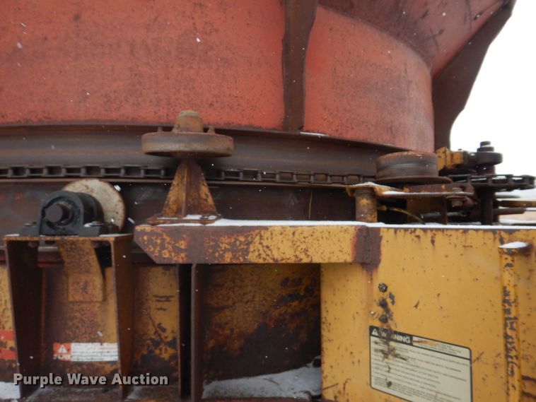 image for item IM9653 HayBuster Big Bite H-1100E  tub grinder