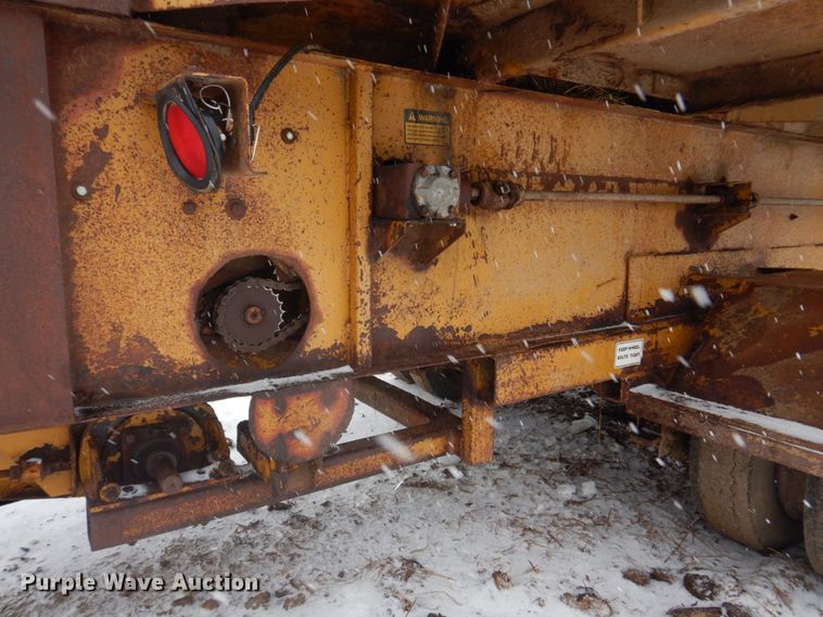 image for item IM9653 HayBuster Big Bite H-1100E  tub grinder