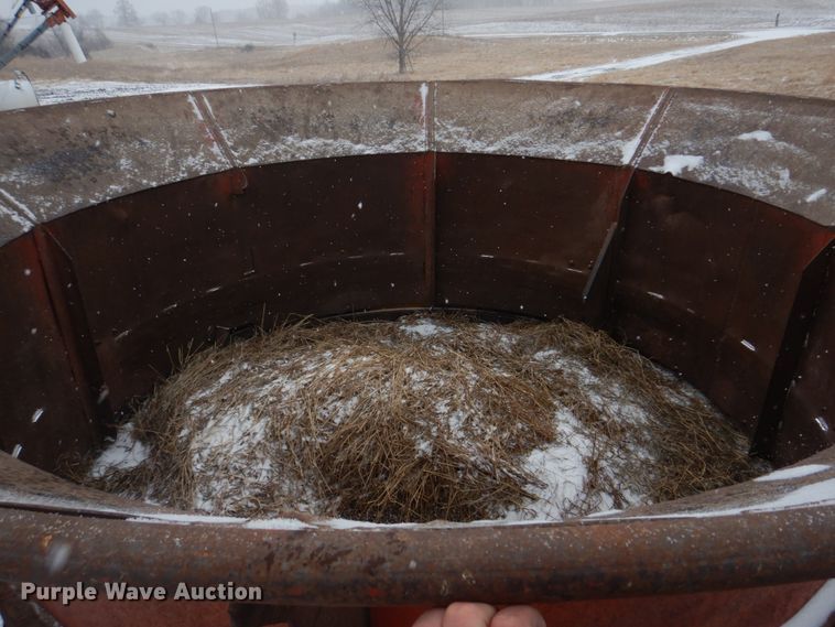 image for item IM9653 HayBuster Big Bite H-1100E  tub grinder