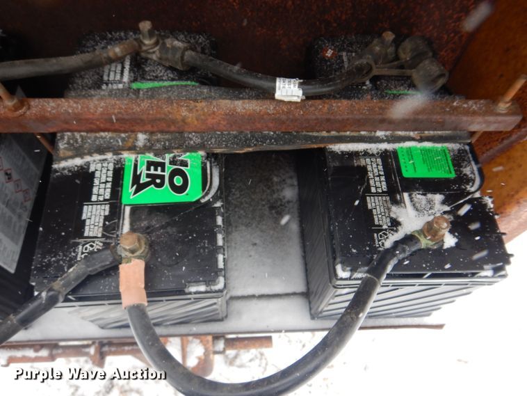 image for item IM9653 HayBuster Big Bite H-1100E  tub grinder