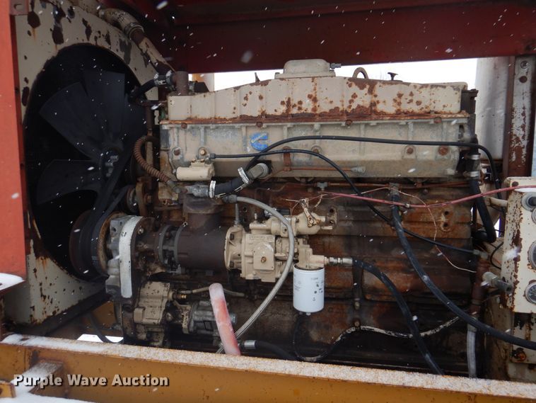 image for item IM9653 HayBuster Big Bite H-1100E  tub grinder