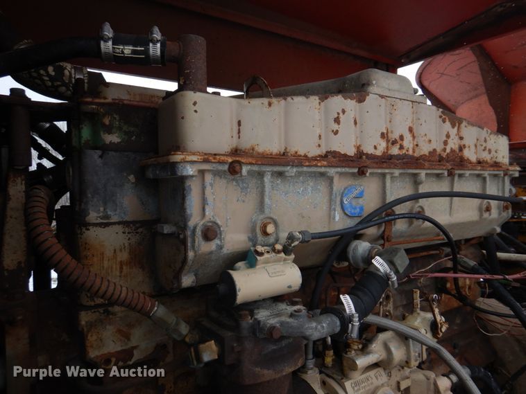 image for item IM9653 HayBuster Big Bite H-1100E  tub grinder