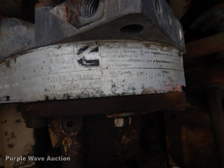 image for item IM9653 HayBuster Big Bite H-1100E  tub grinder