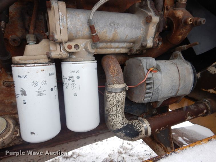 image for item IM9653 HayBuster Big Bite H-1100E  tub grinder