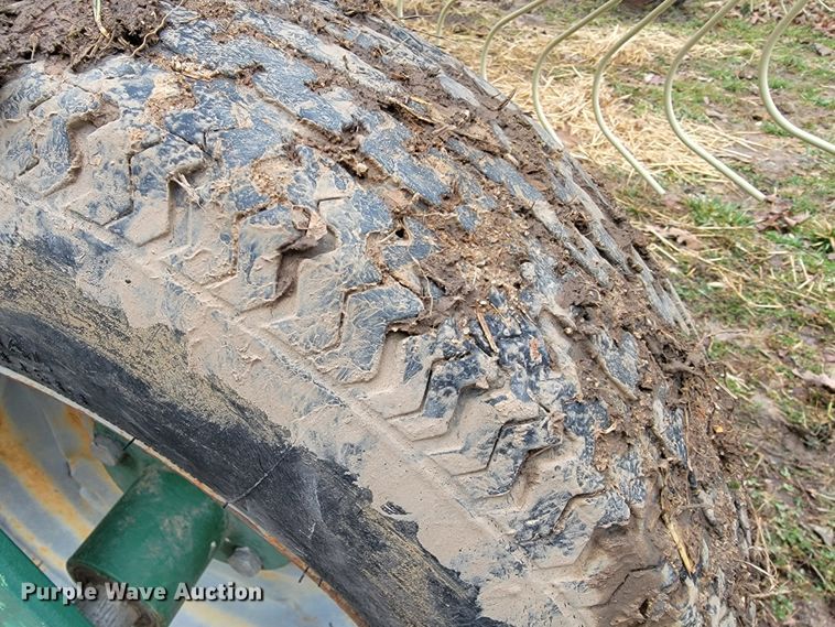 image for item JE9943 Sitrex MK10-12  hay rake