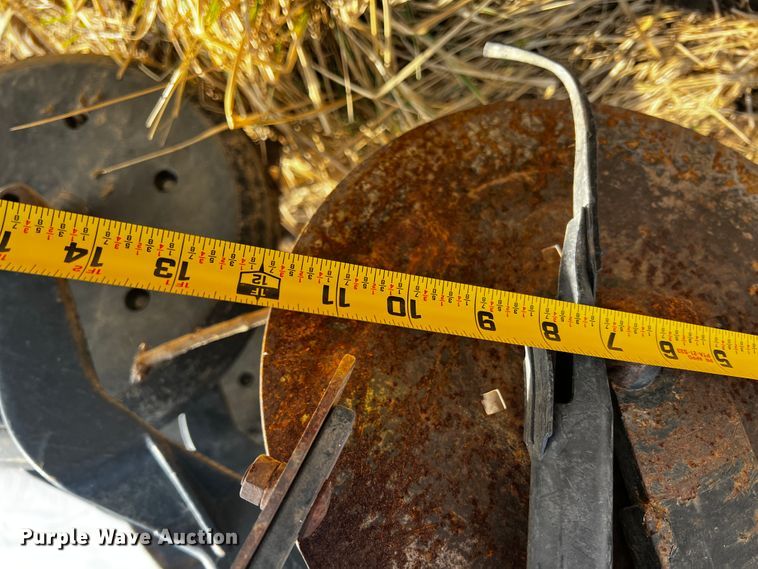 image for item JH9301 Great Plains Solid Stand 30  grain drill