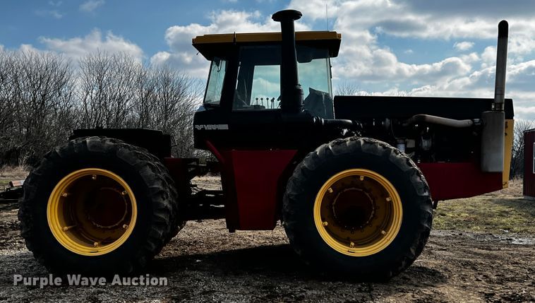 image for item JH9302 1985 Versatile 876  4WD tractor