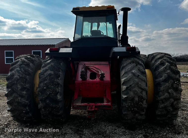 image for item JH9302 1985 Versatile 876  4WD tractor