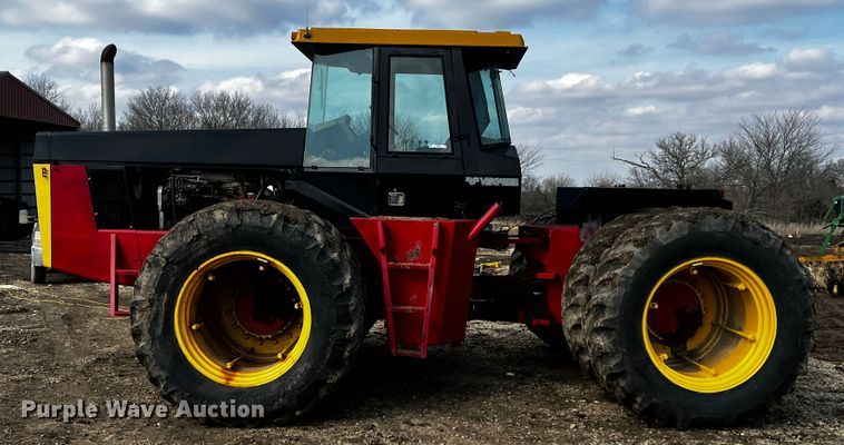 image for item JH9302 1985 Versatile 876  4WD tractor