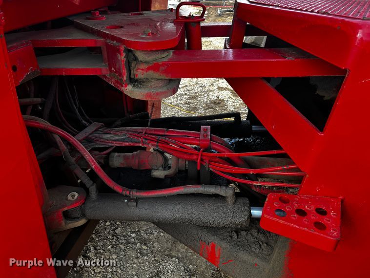 image for item JH9302 1985 Versatile 876  4WD tractor