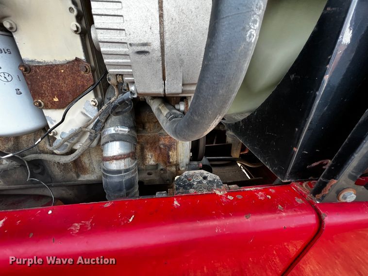 image for item JH9302 1985 Versatile 876  4WD tractor