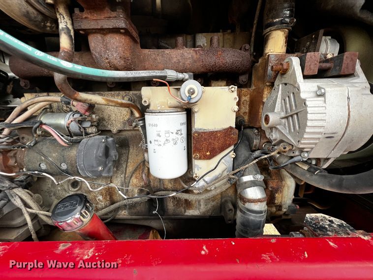 image for item JH9302 1985 Versatile 876  4WD tractor