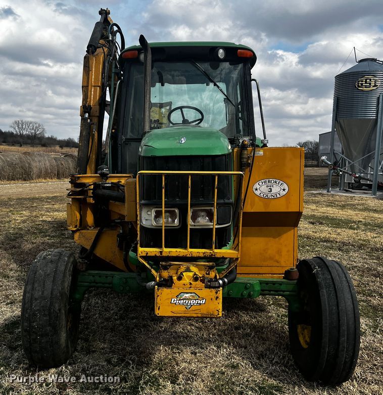 image for item JH9303 2005 John Deere 6615  MFWD tractor