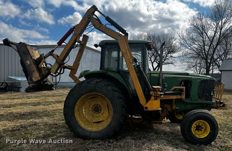 image for item JH9303 2005 John Deere 6615  MFWD tractor
