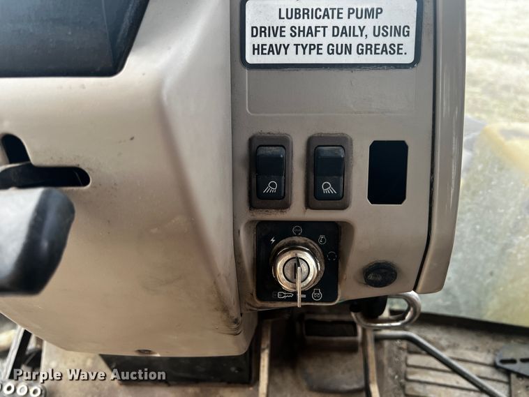 image for item JH9303 2005 John Deere 6615  MFWD tractor