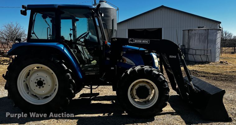 image for item JH9342 2007 New Holland TL100A  MFWD tractor