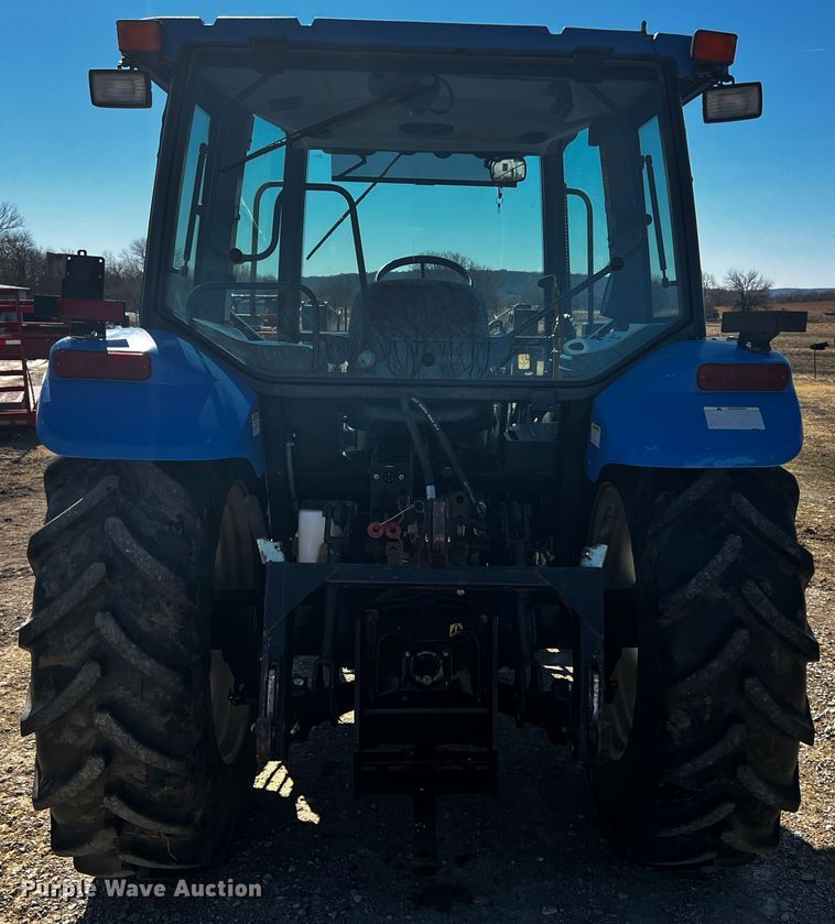 image for item JH9342 2007 New Holland TL100A  MFWD tractor