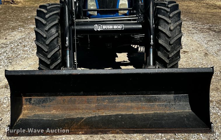 image for item JH9342 2007 New Holland TL100A  MFWD tractor