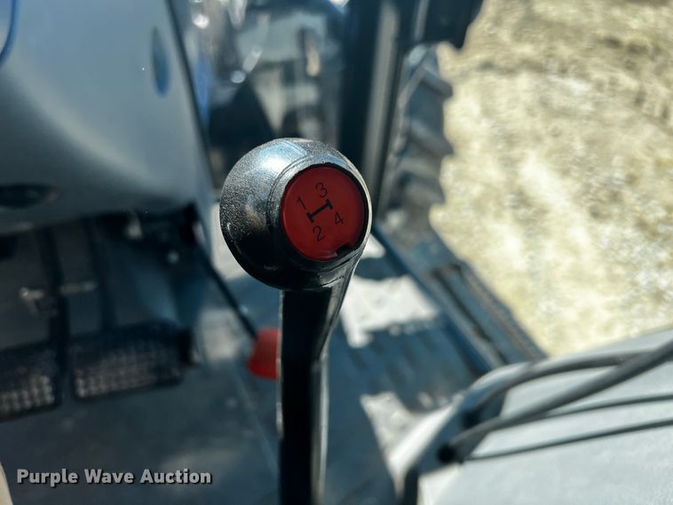 image for item JH9342 2007 New Holland TL100A  MFWD tractor