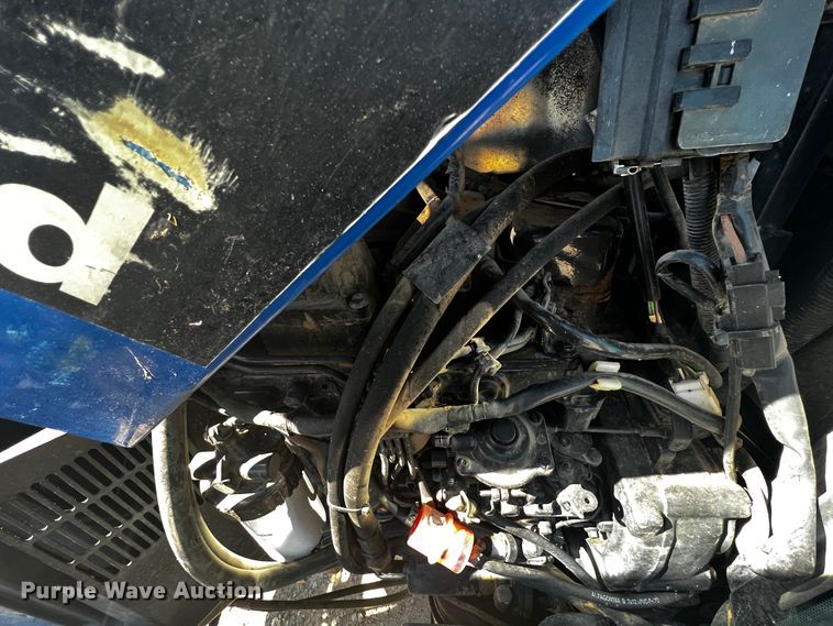 image for item JH9342 2007 New Holland TL100A  MFWD tractor