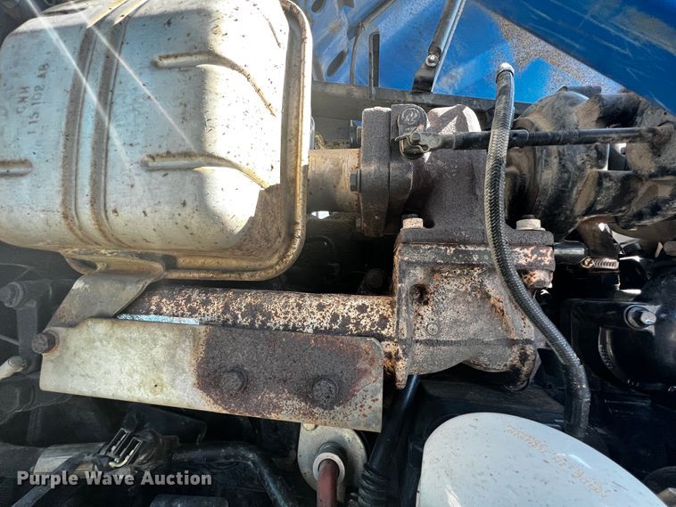 image for item JH9342 2007 New Holland TL100A  MFWD tractor