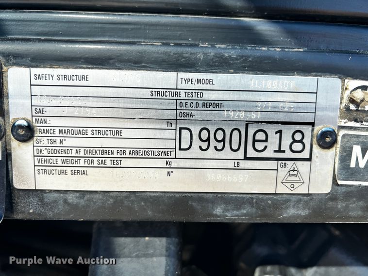 image for item JH9342 2007 New Holland TL100A  MFWD tractor