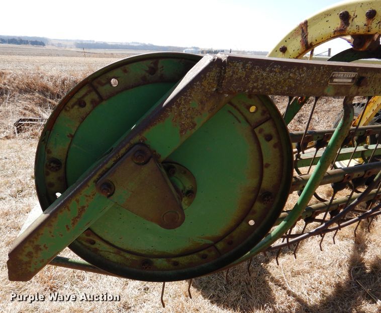 image for item JK9494 John Deere 640  hay rake