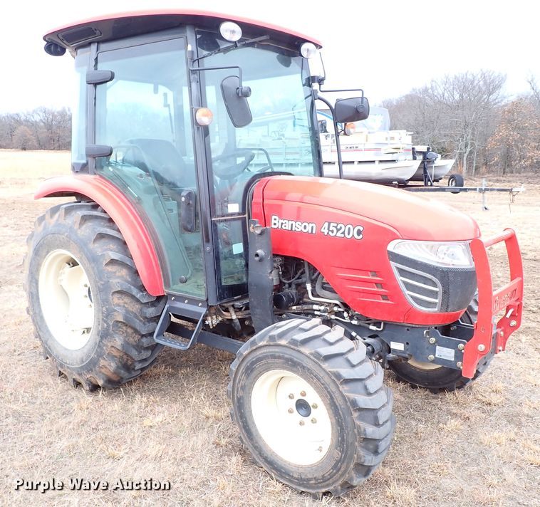 image for item JO9676 2018 Branson 4520C  MFWD tractor