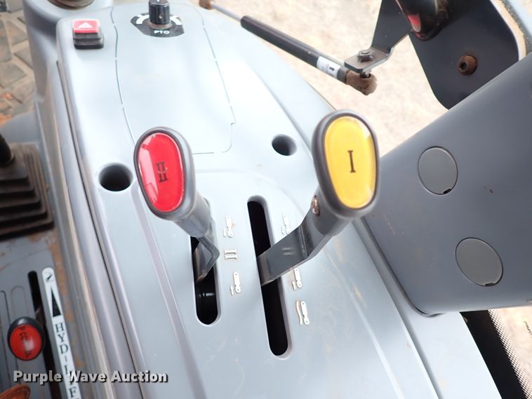 image for item JO9676 2018 Branson 4520C  MFWD tractor