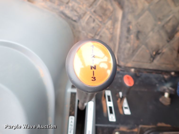 image for item JO9676 2018 Branson 4520C  MFWD tractor