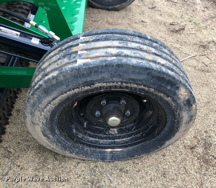 image for item JS9654 Great Plains NTS2507  no-till seeder