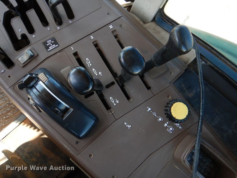 image for item JS9678 2003 John Deere 6415  MFWD tractor