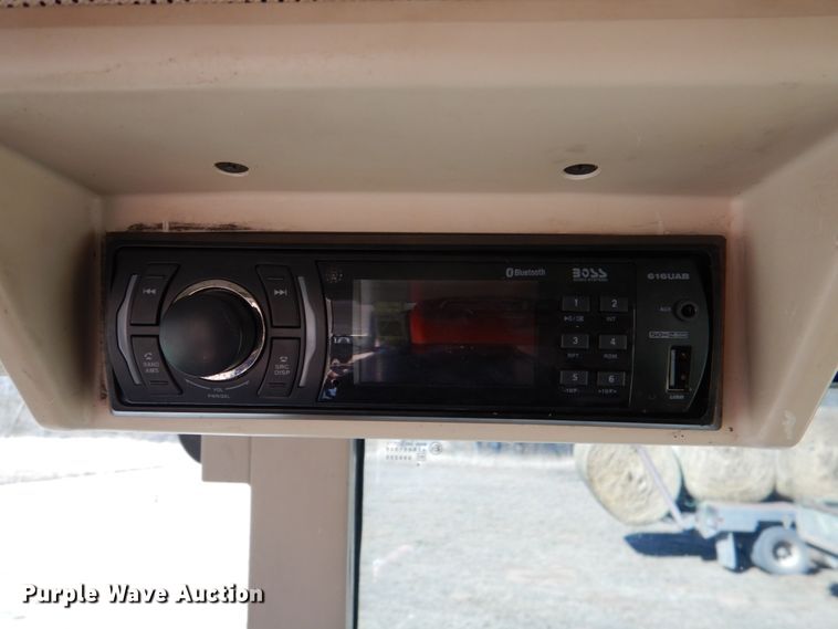 image for item JS9678 2003 John Deere 6415  MFWD tractor