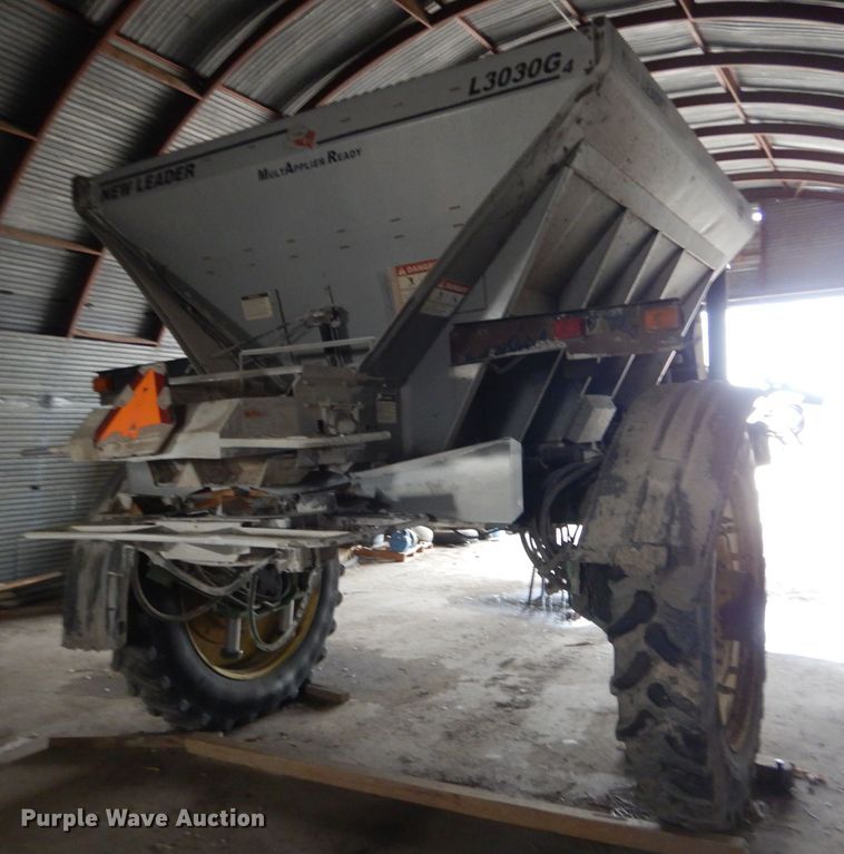 image for item LJ9846 2009 John Deere 4930  applicator