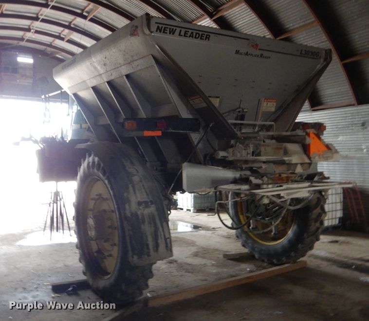 image for item LJ9846 2009 John Deere 4930  applicator