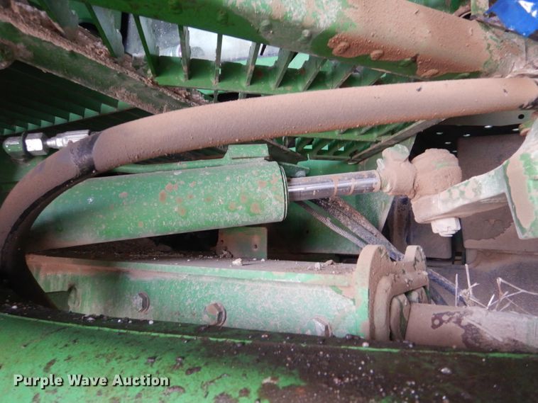 image for item LJ9846 2009 John Deere 4930  applicator