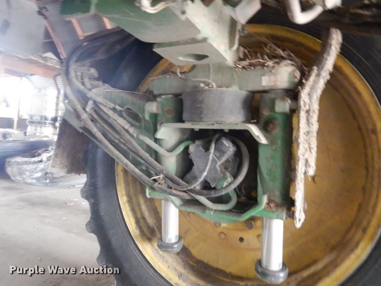 image for item LJ9846 2009 John Deere 4930  applicator