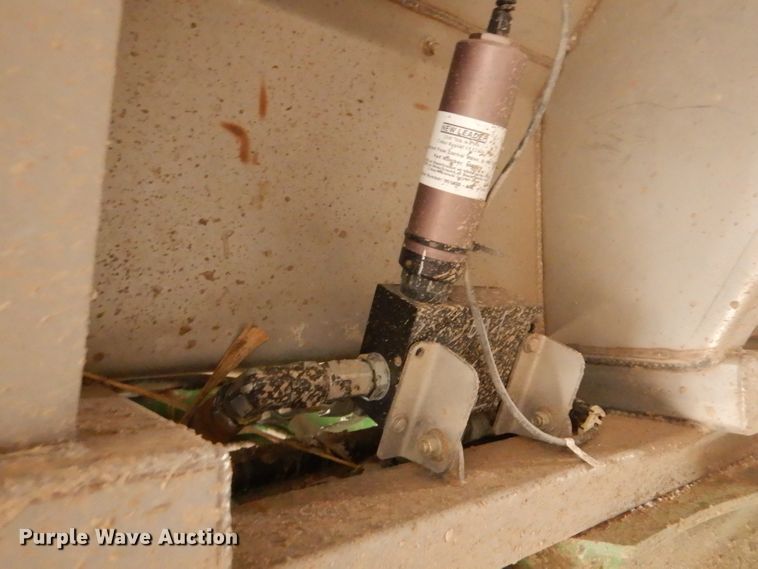 image for item LJ9846 2009 John Deere 4930  applicator