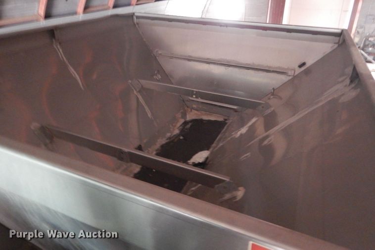 image for item LJ9846 2009 John Deere 4930  applicator