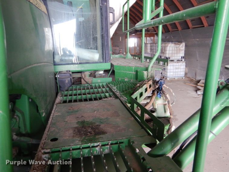 image for item LJ9846 2009 John Deere 4930  applicator