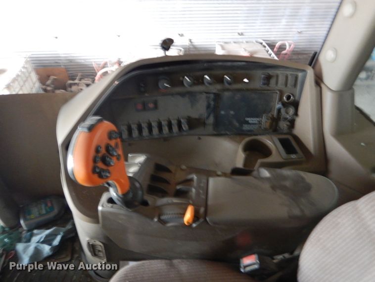 image for item LJ9846 2009 John Deere 4930  applicator