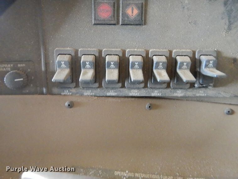 image for item LJ9846 2009 John Deere 4930  applicator