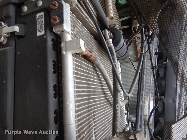 image for item LJ9846 2009 John Deere 4930  applicator