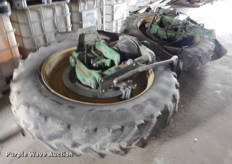 image for item LJ9846 2009 John Deere 4930  applicator