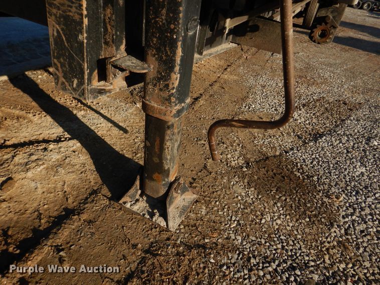 image for item DH8211 2005 Transcraft D-Eagle W2  drop deck trailer