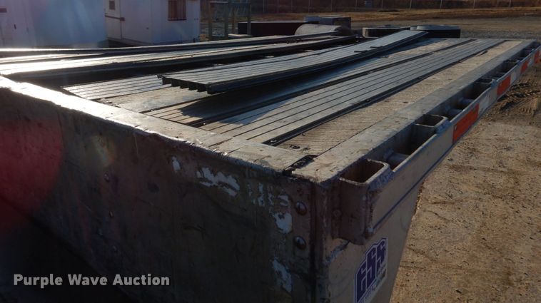 image for item DH8211 2005 Transcraft D-Eagle W2  drop deck trailer