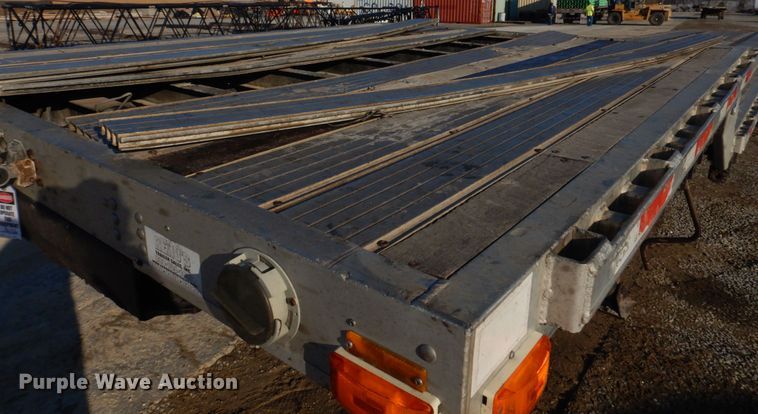 image for item DH8211 2005 Transcraft D-Eagle W2  drop deck trailer