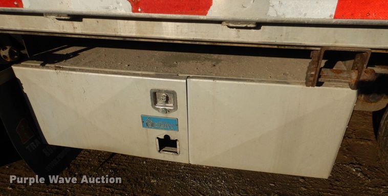 image for item DH8211 2005 Transcraft D-Eagle W2  drop deck trailer